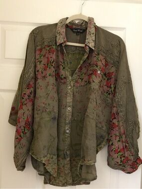 YOUNG THREADS NWT Top Black Embroidered Boho Style Size Medium Xlarge